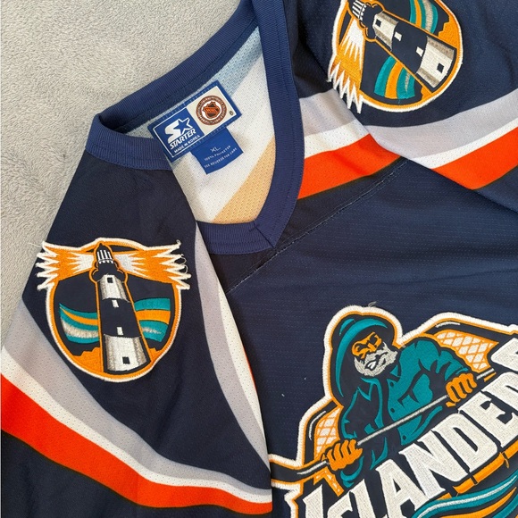 *SOLD* New York Islanders Vintage Fisherman STARTER Hockey Jersey - Picture 8 of 11
